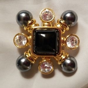 Joan Rivers Brooch /Pin